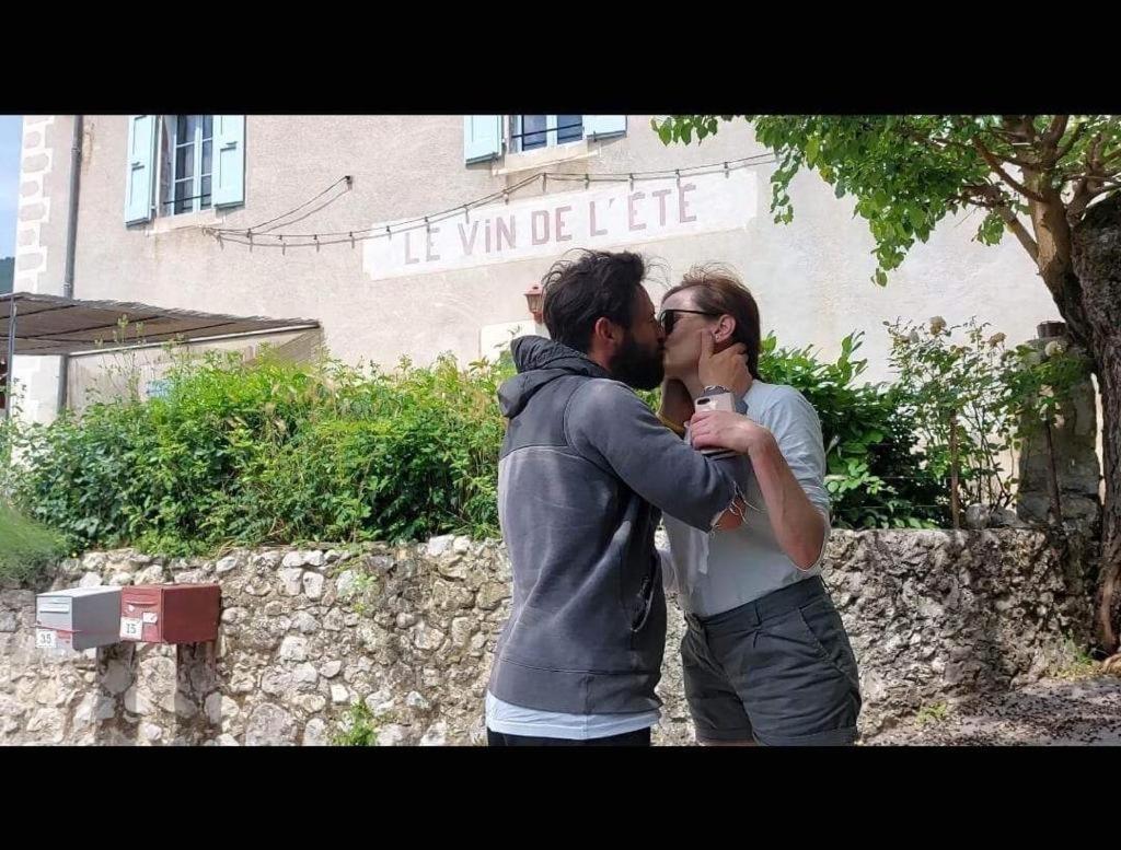 Le Vin De L'Ete Bed & Breakfast Ponet-et-Saint-Auban Екстериор снимка
